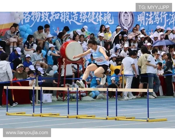 体育精神与竞技魅力的完美融合探索运动员如何在压力下超越自我和挑战极限