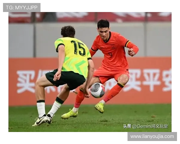 央视亚洲杯中国队迎战强敌全力争胜展现足球魅力与团结精神